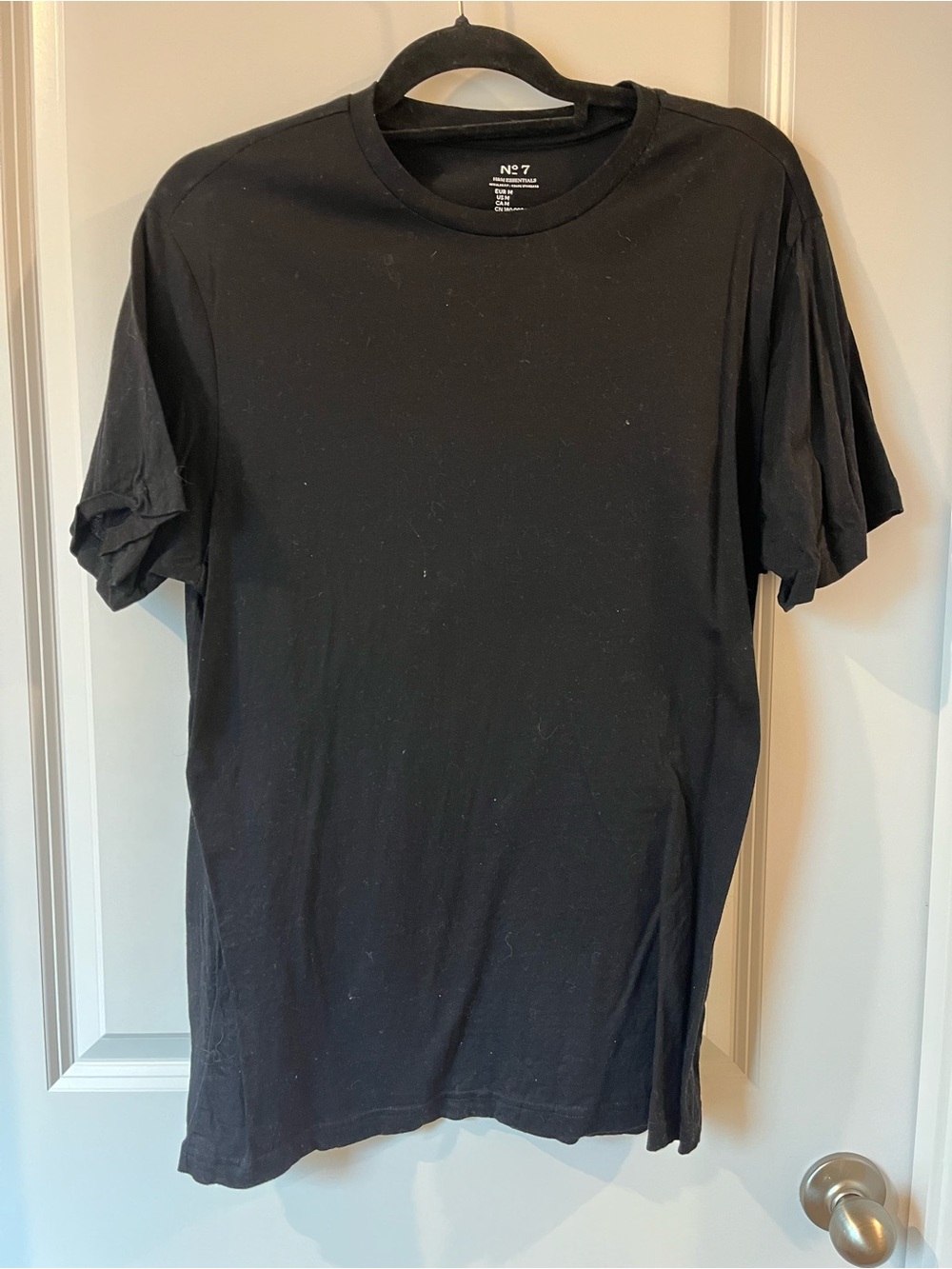 H&M Men’s Medium Black Classic Regular Fit TShirt